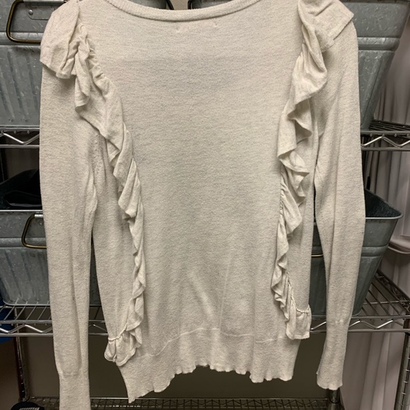 Ruffled front and back lightweight beige sweater - Picture 2 of 4
